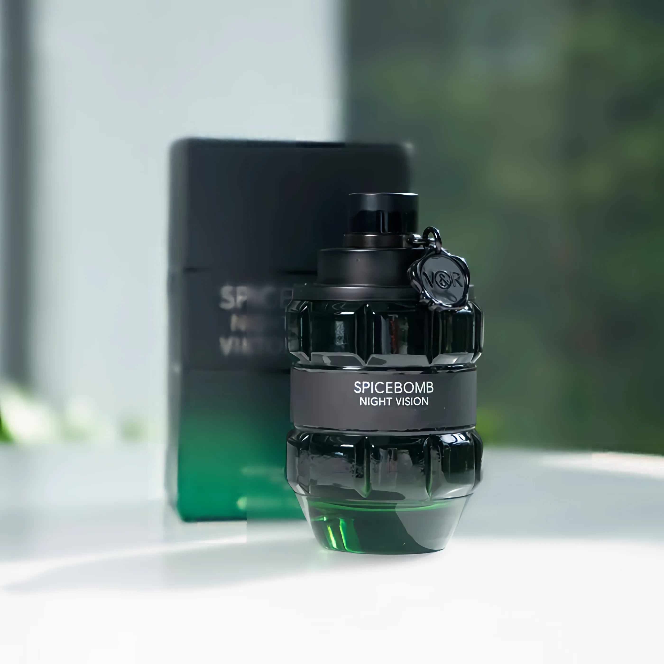 Midnight Spice Velvet Glow Perfume